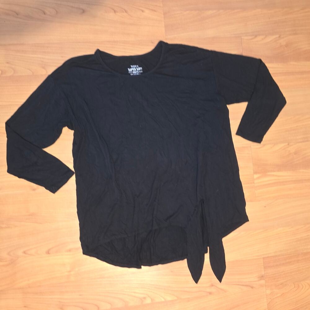 Torrid Black Long Sleeve Women's Tee Sz 2x EUC - Picture 3 of 7